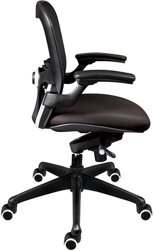 sillas operativas para oficina en venta con mecanismo reclinable de rodillas y respaldo tapizado en malla con soporte lumbar