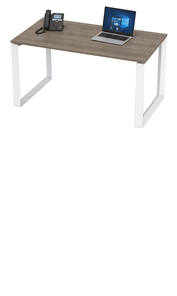 escritorio secretarial con patas metálicas y faldón metálico perforado