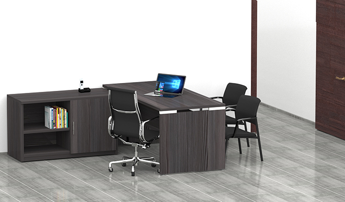 escritorio ejecutivo para oficina en forma de escuadra con soportes de aluminio y credenza lateral