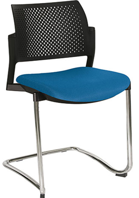 sillas de visita para oficina con respaldo de polipropileno perforado con base tipo trineo