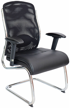 silla ejecutiva para director tapizada en piel con brazos acojinados con base de trineo cromada
