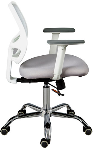 sillas operativas ergonómicas flypper blanca con respaldos tapizados en malla con descasa brazos ajustables